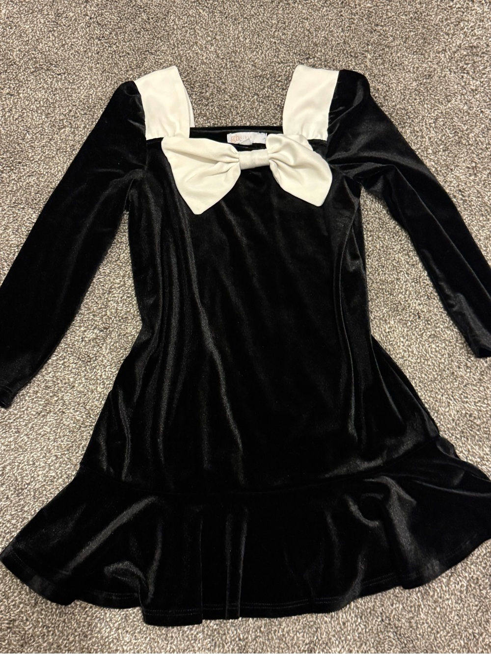 GB girls Black Velvet Dress with White Bow Collar